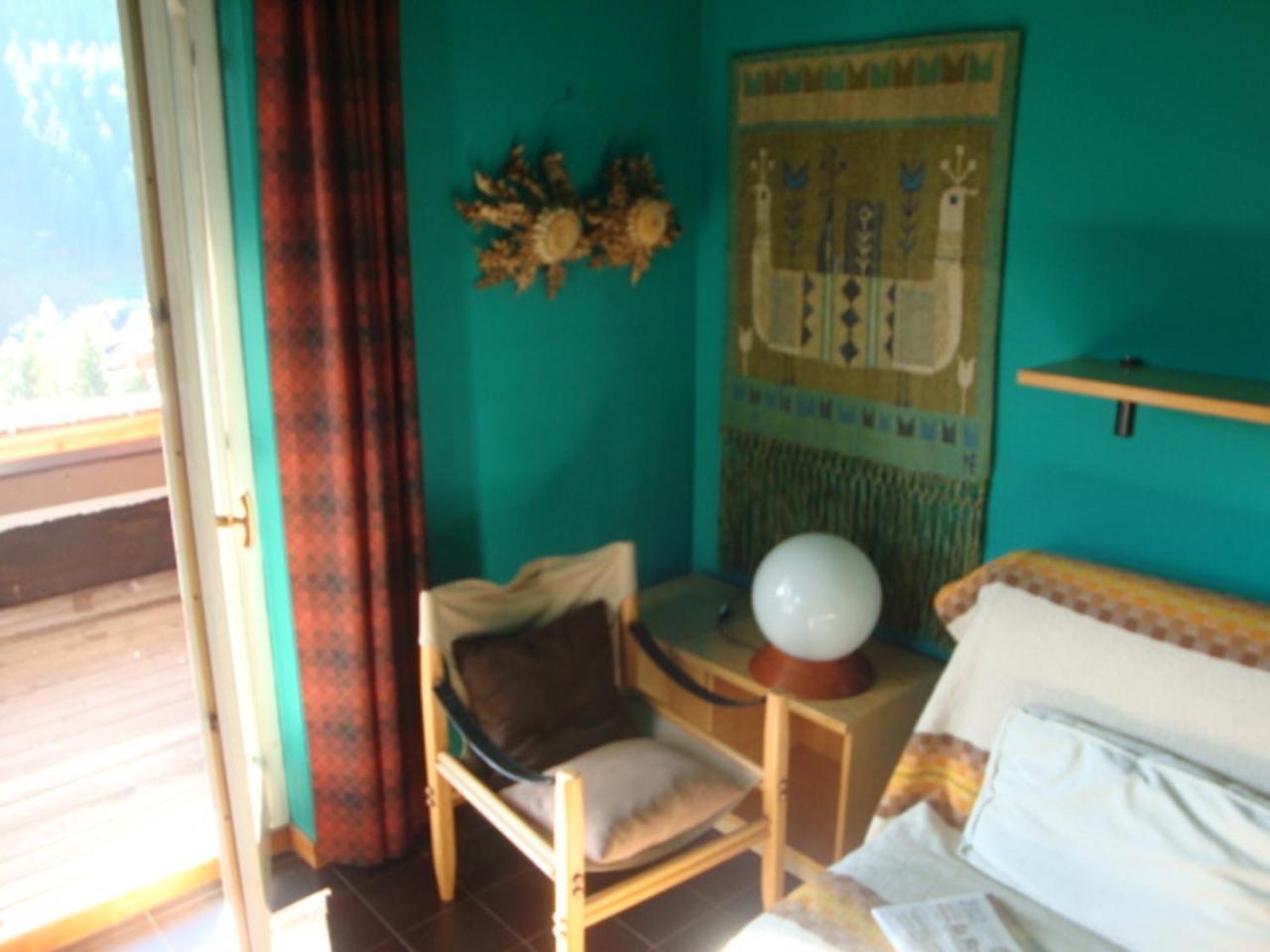 Panorama Apartment *